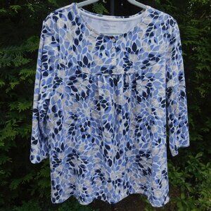 Liz Claiborne Plus 3/4 Sleeve Stretchy Knit Top with Pleated Yoke